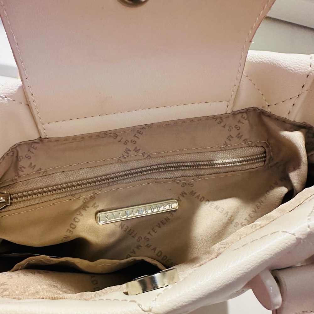 New Steve Madden Handbag - Picture 5 of 10